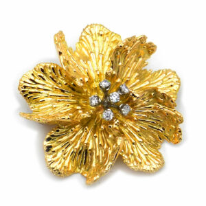 BOUCHERON Diamant Brosche als Blüte in 18K Gold, um 1960