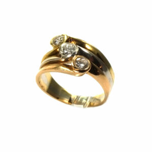 Eleganter Diamant Ring mit 0,54 ct Brillanten in dreifarbigem Gold