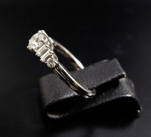 Diamant Ring Brillantring Weissgold Verlobungring Vintage Echtschmuck gebraucht kaufen Stephanie Bohm Antiker Schmuck