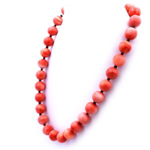 Momo Korallenkette Halskette Koralle dick lachsrot pazifische Tiefseekoralle kaufen Stephanie Bohm Antiker Schmuck