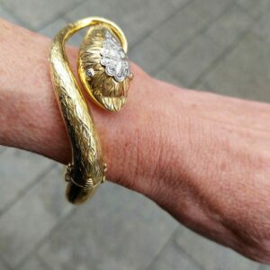 Gold Armreif Schlangenarmreif Armband 18K Gold Diamanten kaufen Stephanie bohm Antikschmuck