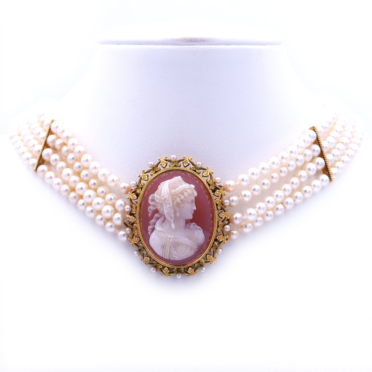 antikes Perlcollier Gemme Kamee Hera Collier de Chien 750 Gold Perlen Choker kaufen Stephanie Bohm Antikschmuck