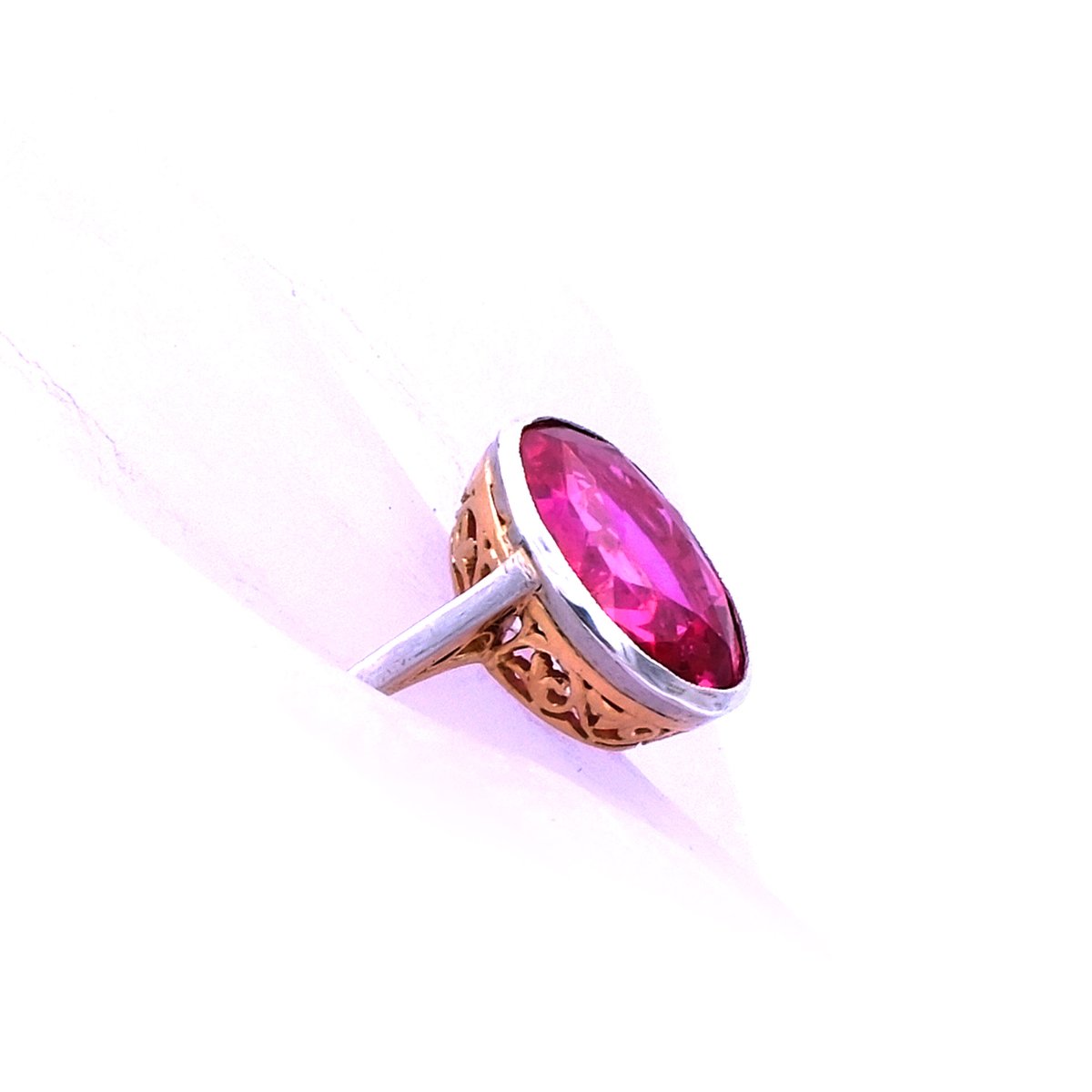Art Deco Verneuil Rubin Ring in 14K Gold und Platin, um 1920 – Bild 3
