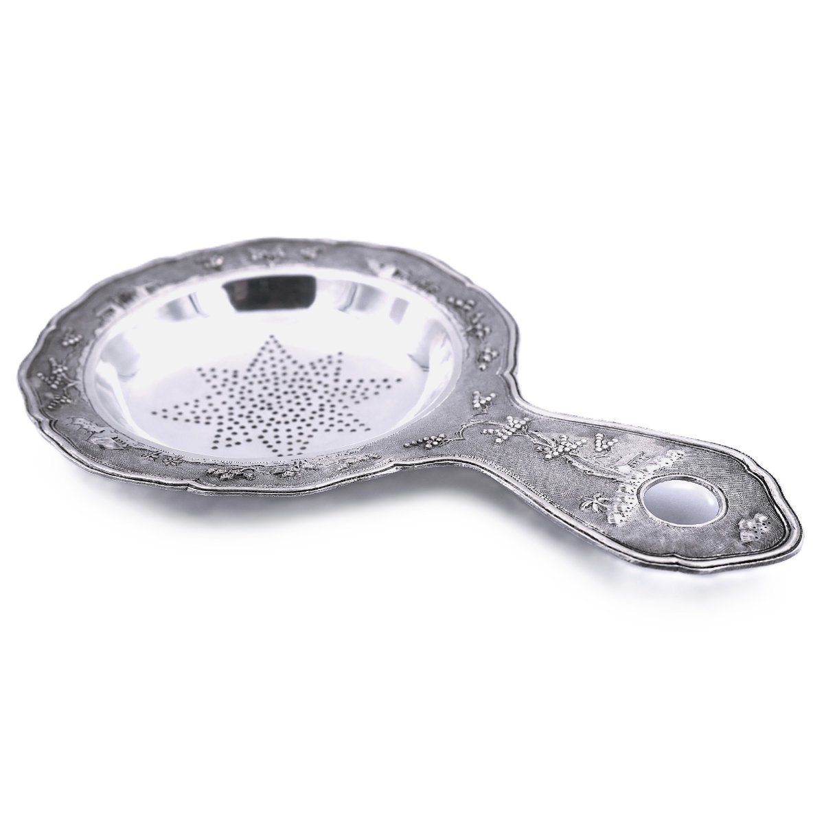 Antikes Silber Teesieb mit ländlichen Szenen, um 1900 – Bild 4
